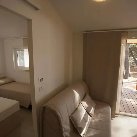 Puntala Camp & 4*