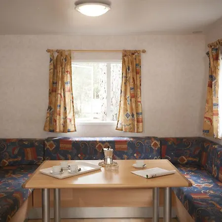 Puntala Camp & 4*